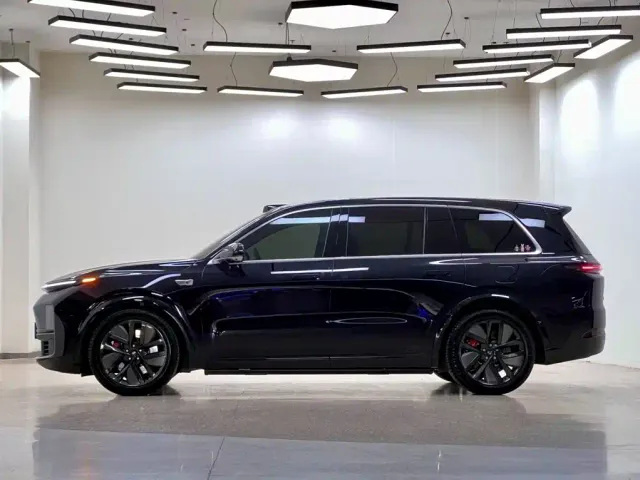 Li Auto L9 — Фото автомобиля 4