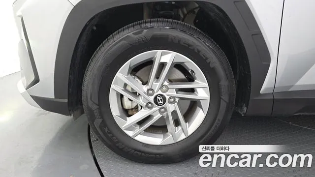 Hyundai Tucson Новый Tucson (NX4) Бензин 1.6 турбо 2WD — Фото автомобиля 5