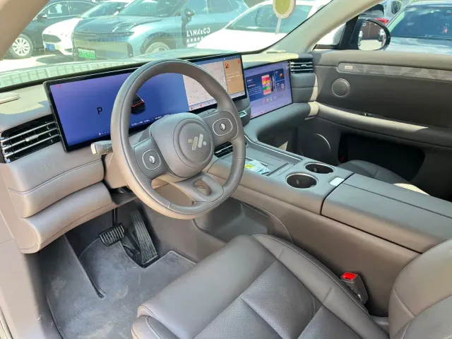 IM Motors LS6 — Фото автомобиля 4