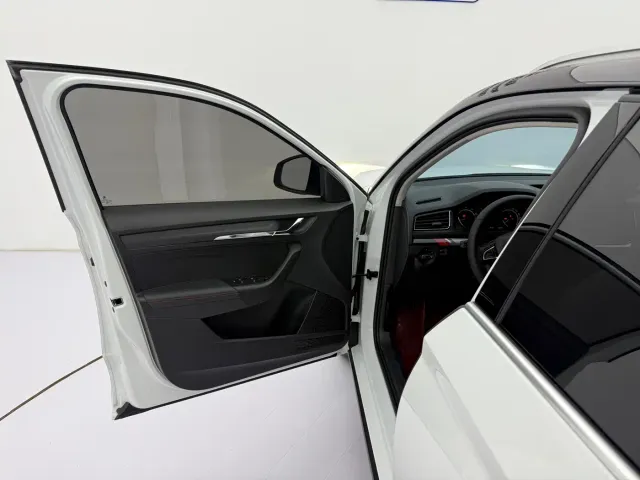 Škoda Kamiq 2023 Facelift GT 1.5L Auto Premium Edition — Фото автомобиля 23