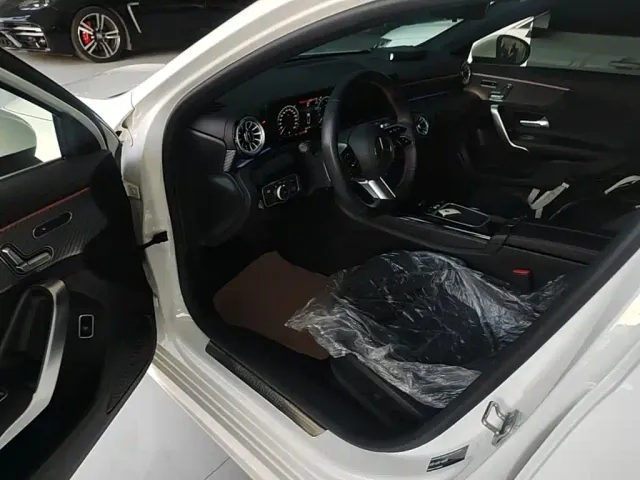 Mercedes-Benz A-Class — Фото автомобиля 15