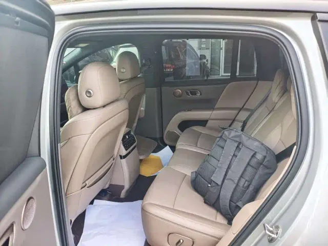 Li Auto i6 — Фото автомобиля 5