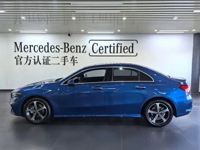 Mercedes-Benz A-Class — Фото автомобиля 3