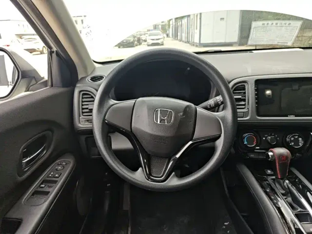 Honda Vezel — Фото автомобиля 10