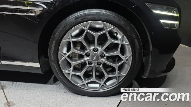 Genesis G80 Бензин 2.5 турбо AWD — Фото автомобиля 18