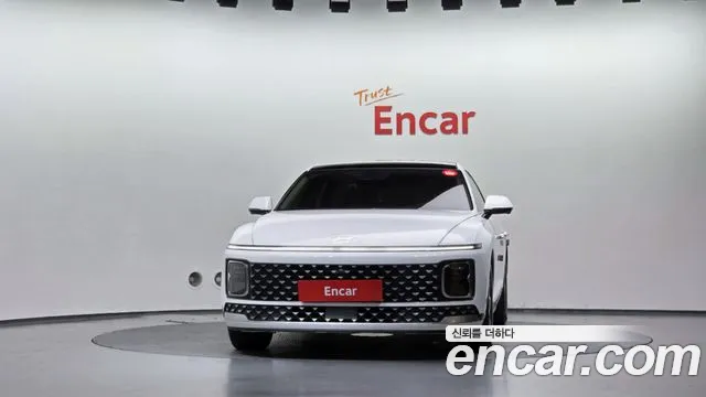 Hyundai Grandeur GN7 — Фото автомобиля 3