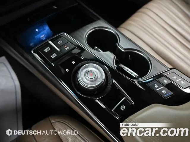 Kia K8 Hybrid — Фото автомобиля 9