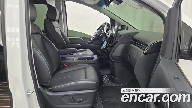 Hyundai Staria — Фото автомобиля 16