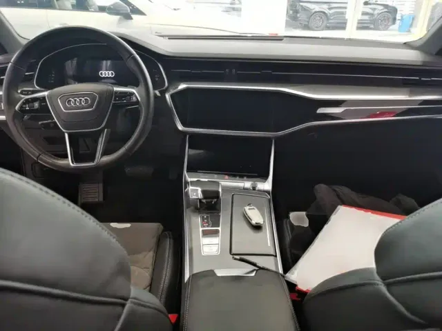 Audi A6L — Фото автомобиля 13