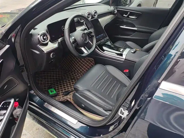 Mercedes-Benz C-Class — Фото автомобиля 14