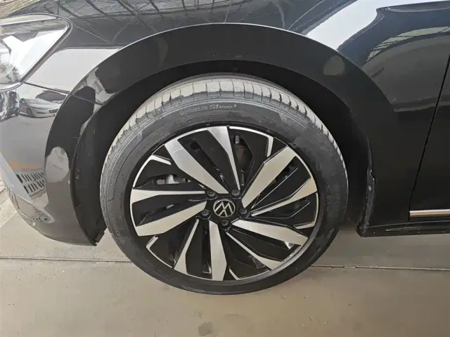 Volkswagen Passat — Фото автомобиля 22