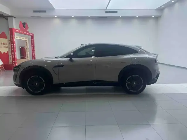 Xiaomi Auto Xiaomi YU7 2025 Extended Range AWD Pro — Фото автомобиля 2