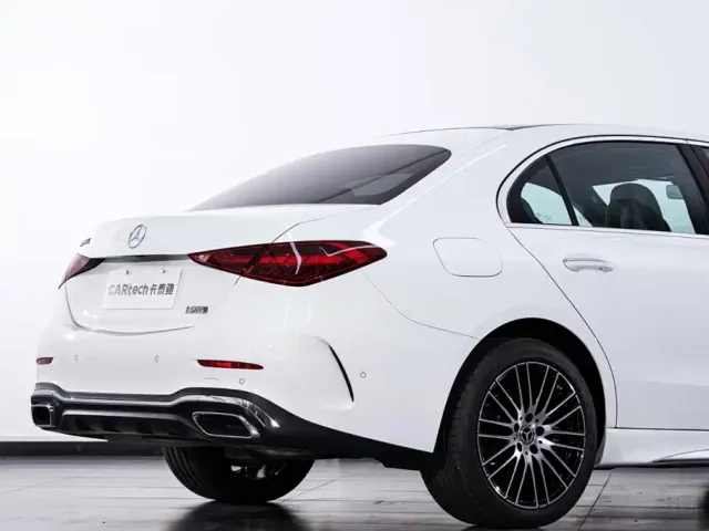 Mercedes-Benz C-Class — Фото автомобиля 9