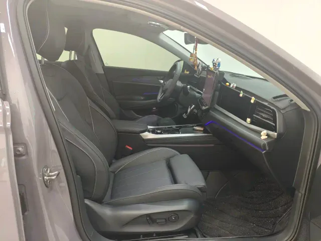 Volkswagen Passat — Фото автомобиля 9