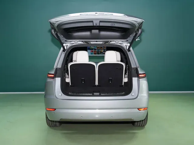 Li Auto L9 — Фото автомобиля 6