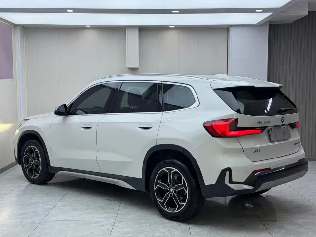 BMW X1 — Фото автомобиля 6