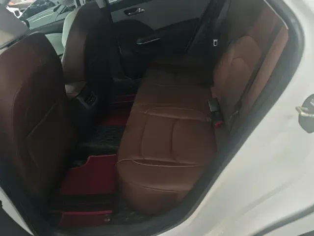 Chevrolet Monza — Фото автомобиля 11