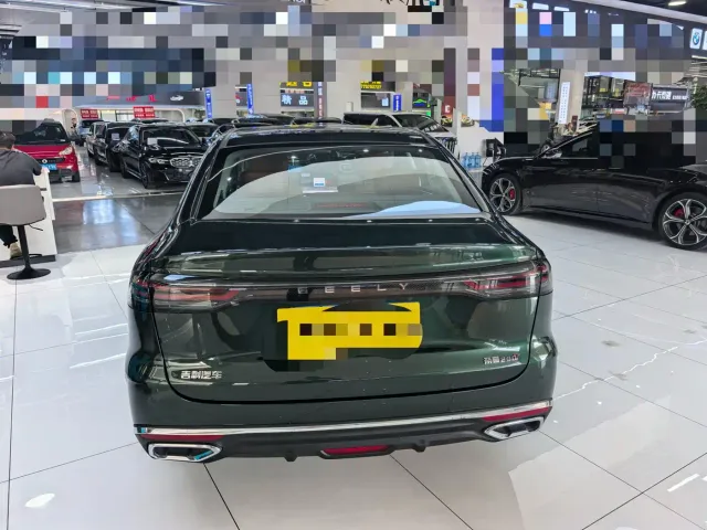 Geely Emgrand — Фото автомобиля 17