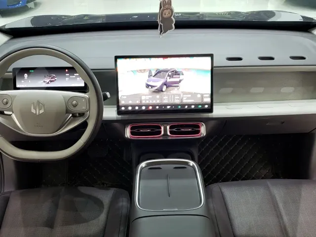 Leapmotor B10 — Фото автомобиля 5