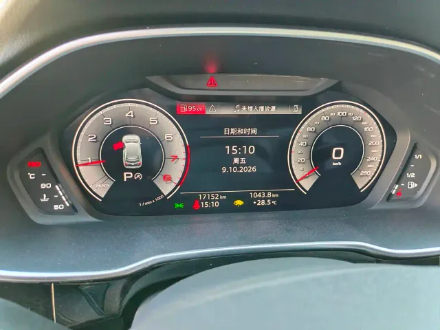 Audi Q3 — Фото автомобиля 13