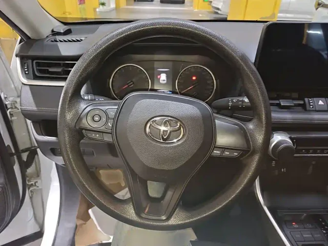 Toyota Wildlander — Фото автомобиля 10