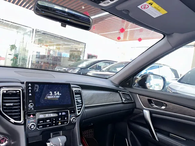 Honda UR-V — Фото автомобиля 9