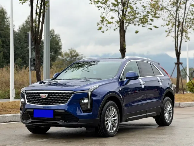 Фотография автомобиля — Cadillac XT4