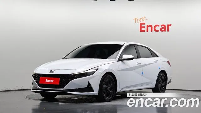 Фотография автомобиля — Hyundai Avante CN7