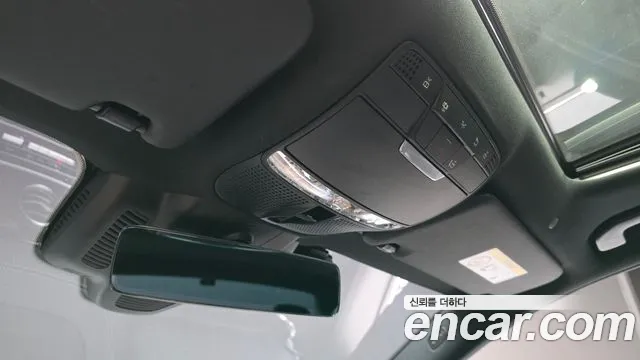 Mercedes-Benz E-Class — Фото автомобиля 16