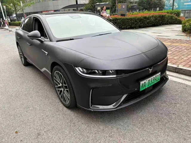 Voyah Auto VOYAH Zhuiguang 2023 4WD Flagship Edition — Фото автомобиля 3