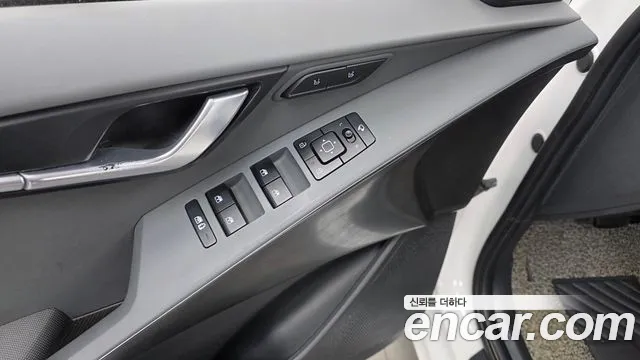 Kia Niro The All New — Фото автомобиля 30