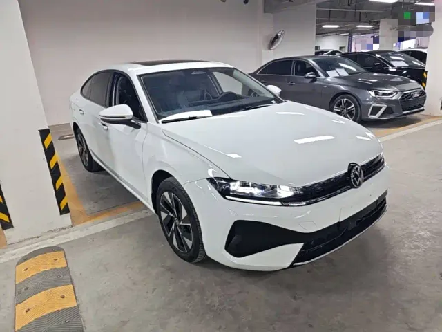 Volkswagen Sagitar — Фото автомобиля 3
