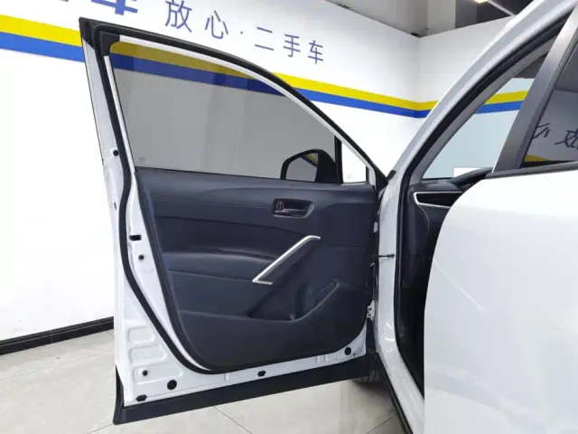 Toyota Corolla Cross — Фото автомобиля 7