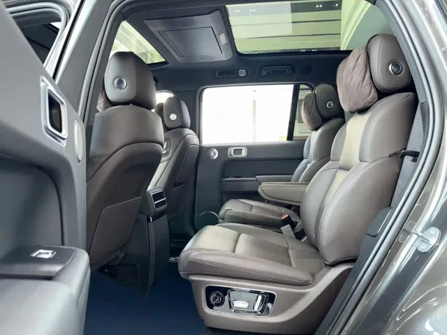 Li Auto L9 — Фото автомобиля 6