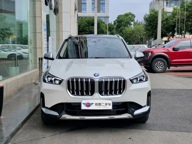 BMW X1 — Фото автомобиля 2