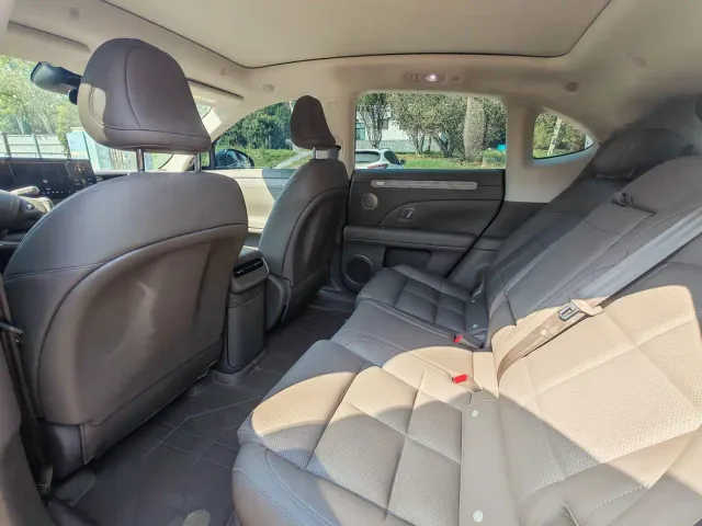 IM Motors LS6 — Фото автомобиля 7