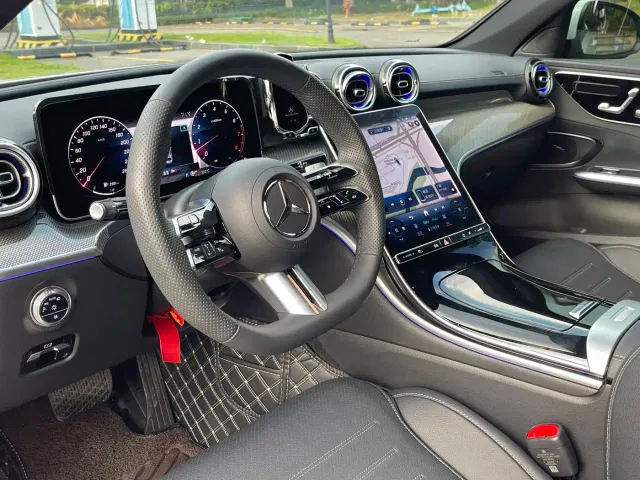 Mercedes-Benz C-Class — Фото автомобиля 20