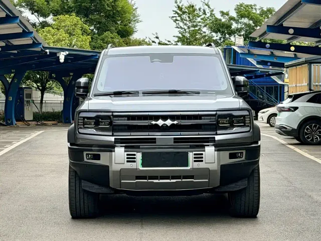 BYD FangChengBao Leopard 5 — Фото автомобиля 2