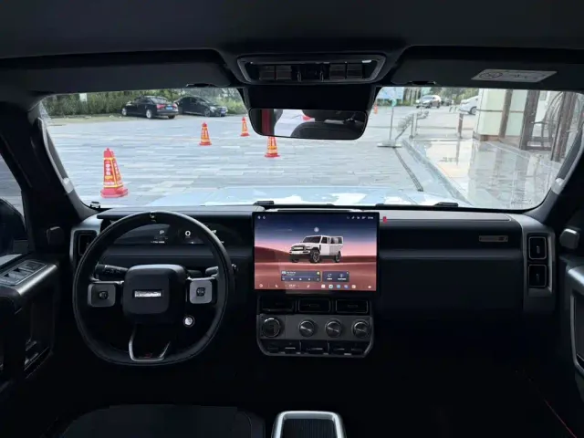 iCAR V23 — Фото автомобиля 8