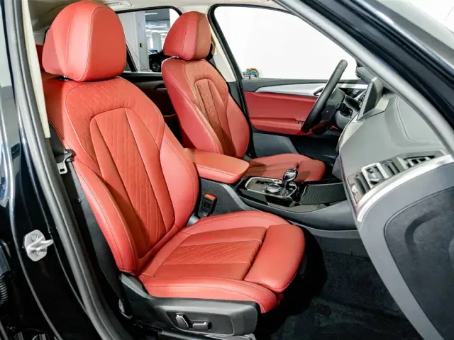 BMW iX3 — Фото автомобиля 21