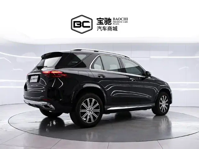 Mercedes-Benz GLE-Class — Фото автомобиля 3