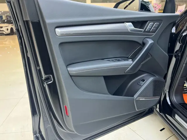 Audi Audi Q5L 2024 Model 45 TFSI Luxury Dynamic — Фото автомобиля 8