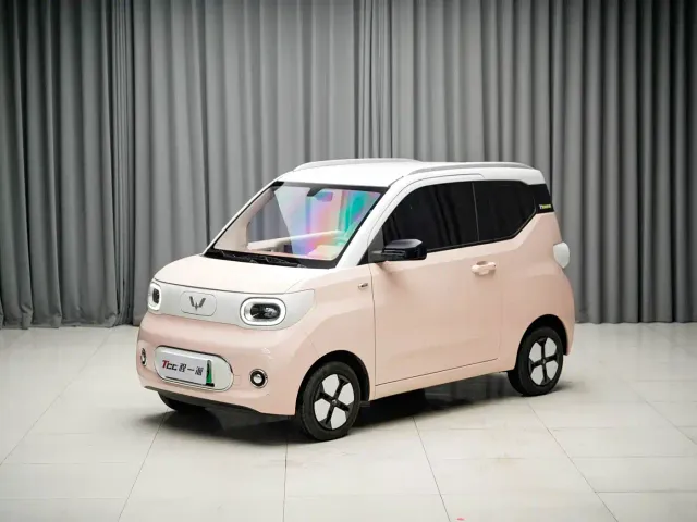 Фотография автомобиля — Wuling Hongguang Mini EV