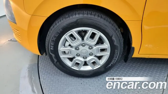 Hyundai Staria Staria L3.5 Школьный автобус — Фото автомобиля 5