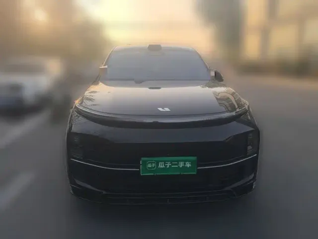 Li Auto L9 — Фото автомобиля 2