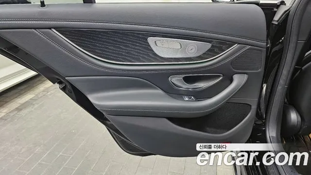 Mercedes-Benz CLS-Class — Фото автомобиля 4