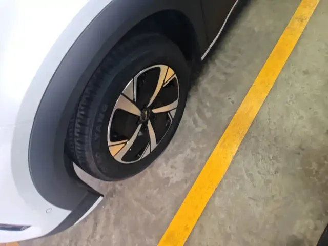 BYD Sealion 05 EV — Фото автомобиля 22