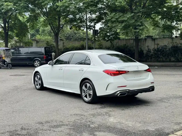 Mercedes-Benz C-Class — Фото автомобиля 4