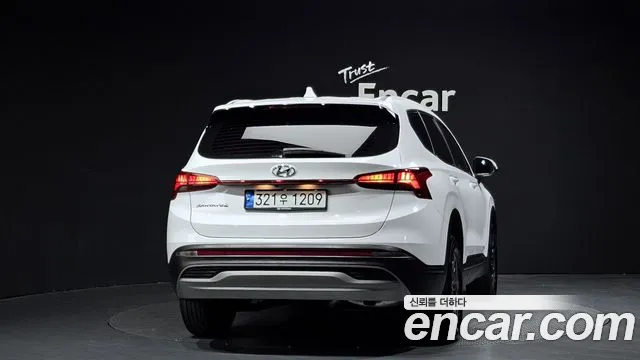 Hyundai Santafe — Фото автомобиля 4