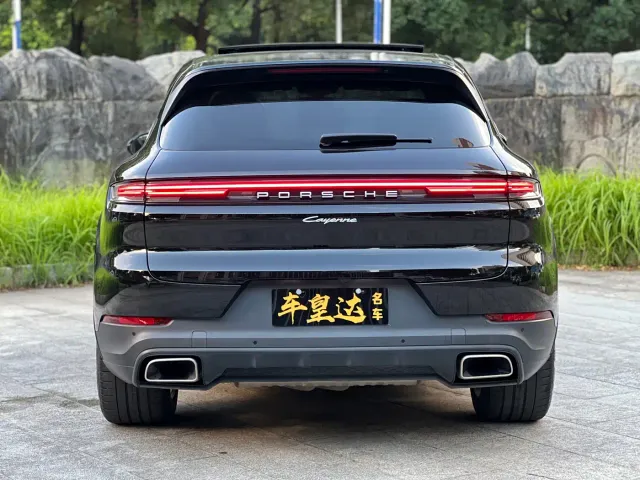 Porsche Cayenne — Фото автомобиля 5